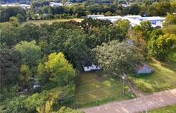 1703 Old Tuscumbia Road, Eldon, MO 65026