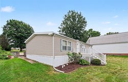433 Hansen Ave, Franklin Twp, PA 16117