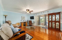749 MIDWAY Drive, OCALA, FL 34472