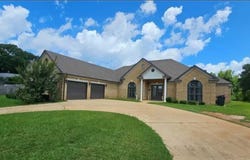 404 E LAFAYETTE Street, Marion, AL 35756