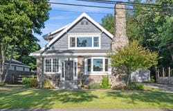 67 Pond St, Georgetown, MA 01833