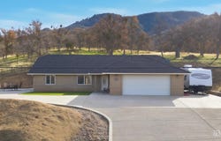 17820 Bold Venture Drive, Tehachapi, CA 93561