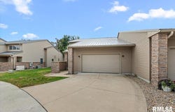 302 Harbor Point Place, Springfield, IL 62712