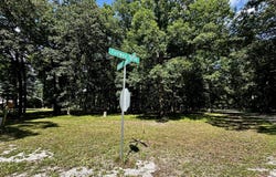 220 Beyers Lake Est, Pana, IL 62557