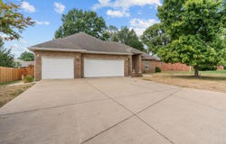 511 N Montauk Drive, Nixa, MO 65714