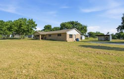 917 E Ross Avenue, De Leon, TX 76444