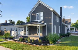 125 E Lincoln Street, Grand Ledge, MI 48837