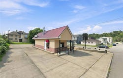 459 3rd St, California, PA 15419