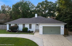 6682 Ahekolo Circle, Diamondhead, MS 39525