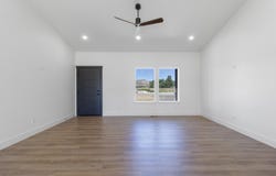 207 W First St W, Carey, ID 83320