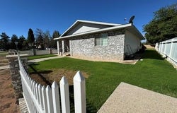 606 SW 6th St, Seminole, TX 79360