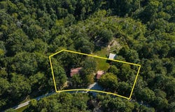 231 Walnut Drive, Mammoth Cave, KY 42259