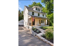 129 W Oak St, Bernards Twp., NJ 07920-1744