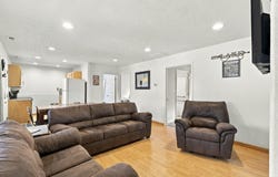 423 & 425 Eagle Drive, Reeds Spring, MO 65737