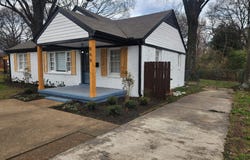 866 COLONIAL Rd, Memphis, TN 38117