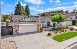 470 Meadowview Drive, Vacaville, CA 95688