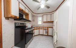 1323 Hamilton Rd, Castle Shannon, PA 15234