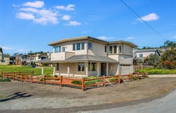 305 Ivar Street, Cambria, CA 93428