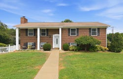 135 Colonial Circle, Seymour, TN 37865