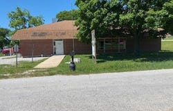 120 E Newton Street, Mansfield, MO 65704