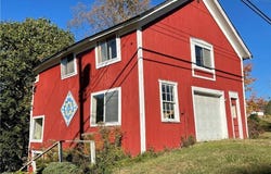 9954 Vermont Hill Road, Holland, NY 14080