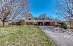 149 Dogwood Dr, Marion, VA 24354