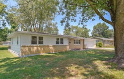 1214 7th Street, Monett, MO 65708