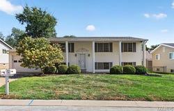 16 Saint Michael Drive, St Peters, MO 63376
