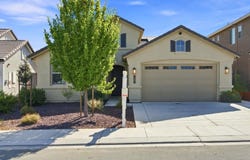 1261 Azalea DR, HOLLISTER, CA 95023