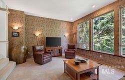 1761 Little Bear Ridge, Troy, ID 83871