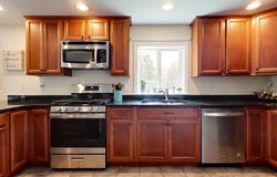 11 Province St, Pepperell, MA 01463