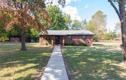 506 W 3rd ST, Hartford, AR 72938