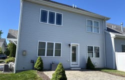 11 Bleeker Circle, North Haven, CT 06473
