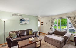 2422 Par Court, Howell, MI 48843