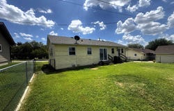 118 E Park St, Lincoln, KS 67455