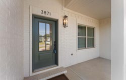3871 Spencer Crossing Dr, Benton, AR 72019