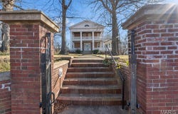 718 State Street, Chester, IL 62233