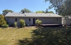 7315 S 48th St, Franklin, WI 53132