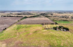 272 HCR-3106, Abbott, TX 76621