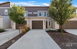 5686 Cherry Lane, Nampa, ID 83687