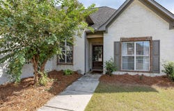 633 BARKLEY CIRCLE, ALABASTER, AL 35007