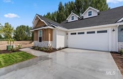 340 N Blossom River Ln, Eagle, ID 83616