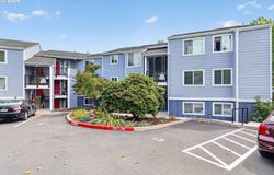 47 EAGLE CREST Dr, LakeOswego, OR 97035