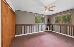 9041 Maple Avenue, Burr Ridge, IL 60527