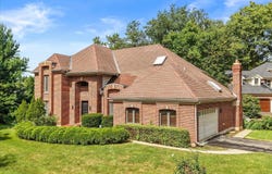 615 E BAILEY Road, Naperville, IL 60565