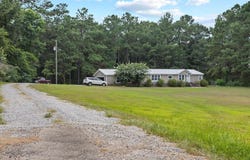 105 Midway Church Rd, Sumrall, MS 39482