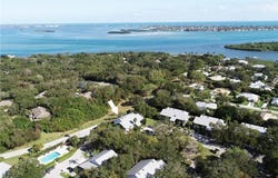 5290 SE Seascape Way, Stuart, FL 34997
