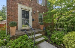 433 Maison Road, Grosse Pointe Farms, MI 48236