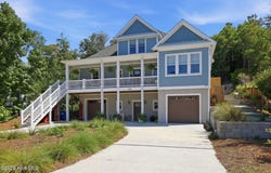 320 Cape Lookout Loop, Emerald Isle, NC 28594