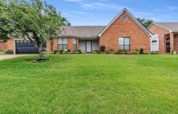 6613 STEPHAN RIDGE Dr, Bartlett, TN 38135